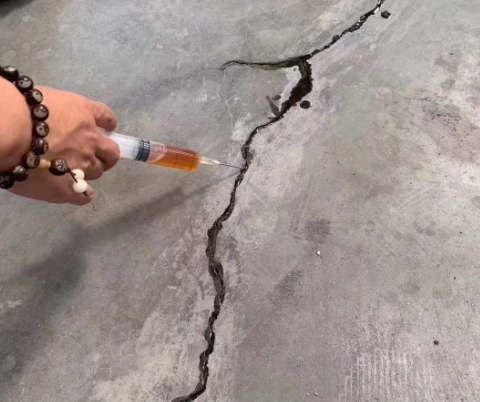 武胜混凝土裂缝修补技术详解​